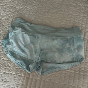 Lululemon hotty hot short 2.5in